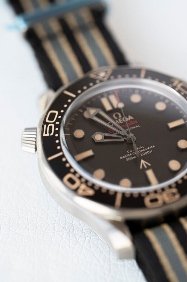 Omega Seamaster 007 Edition - obrazek 3